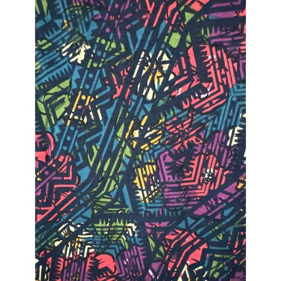 LuLaRoe Christy T Top Casual Stretch Multicolor Geometric Hi-lo Hem Women’s XS - Picture 6 of 7